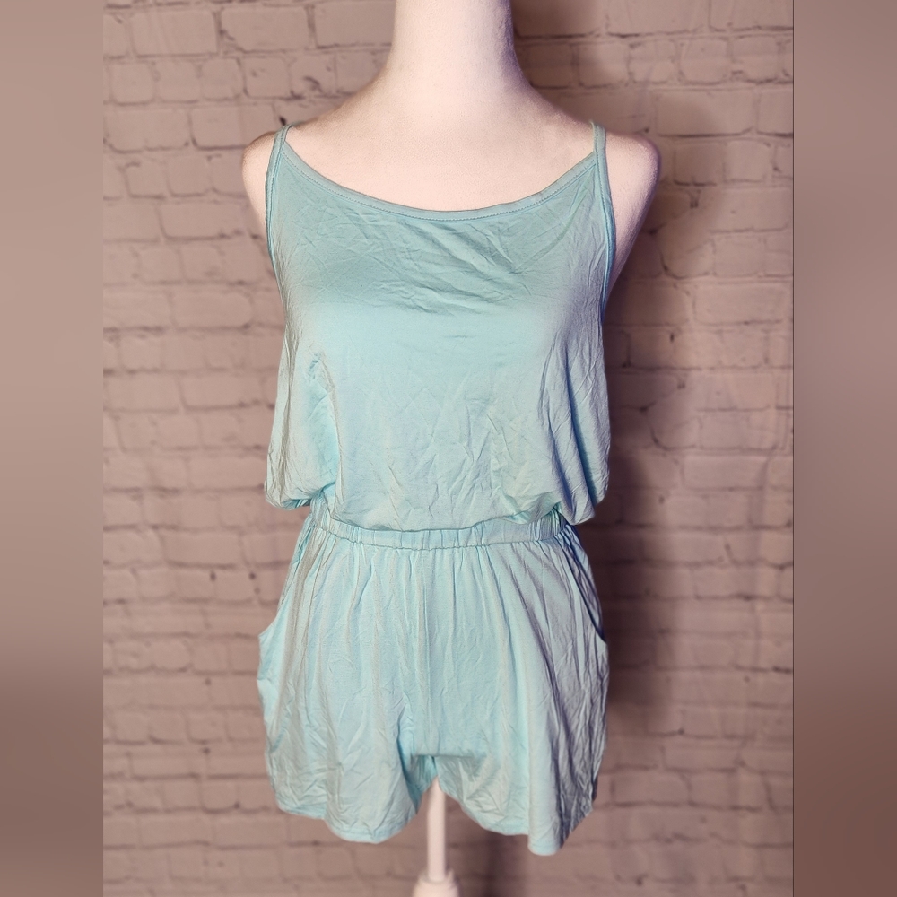 Womens Loose V Neck Spaghetti Strap Short Jumpsuit Romper - Picture 1 of 8